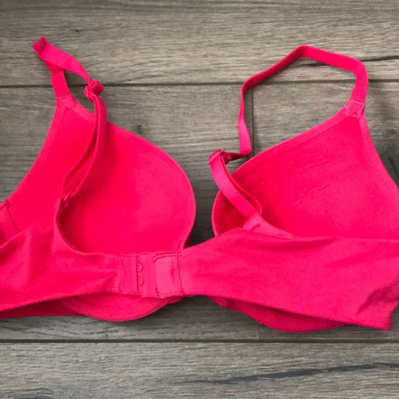 Pink VS plunge bra - Picture 3 of 5